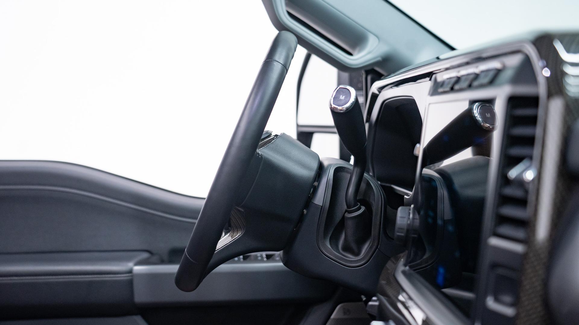 2024 FORD SUPER DUTY F-250 SRW in Black, photo 38 of 60