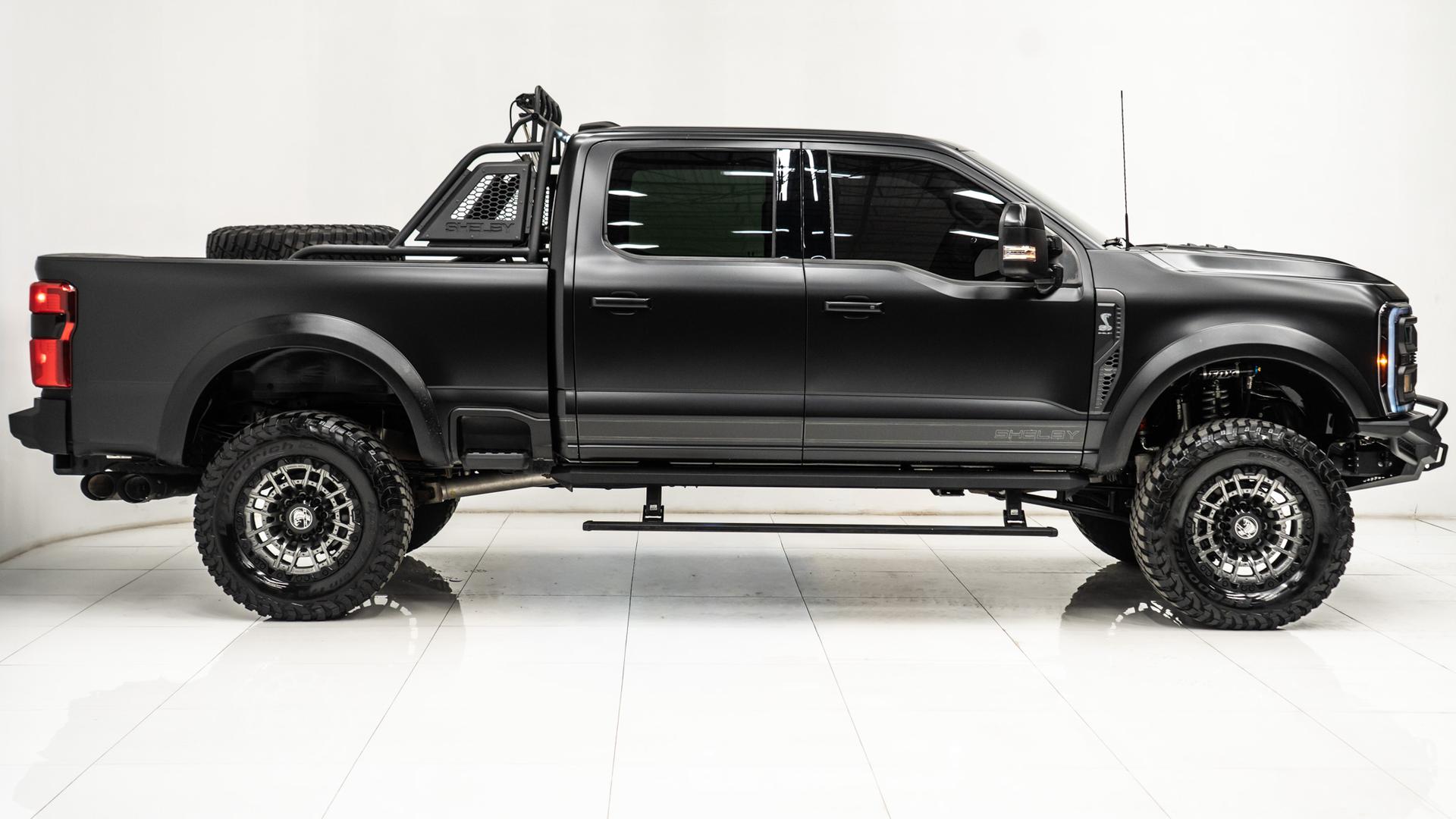 2024 FORD SUPER DUTY F-250 SRW in Black, photo 16 of 60