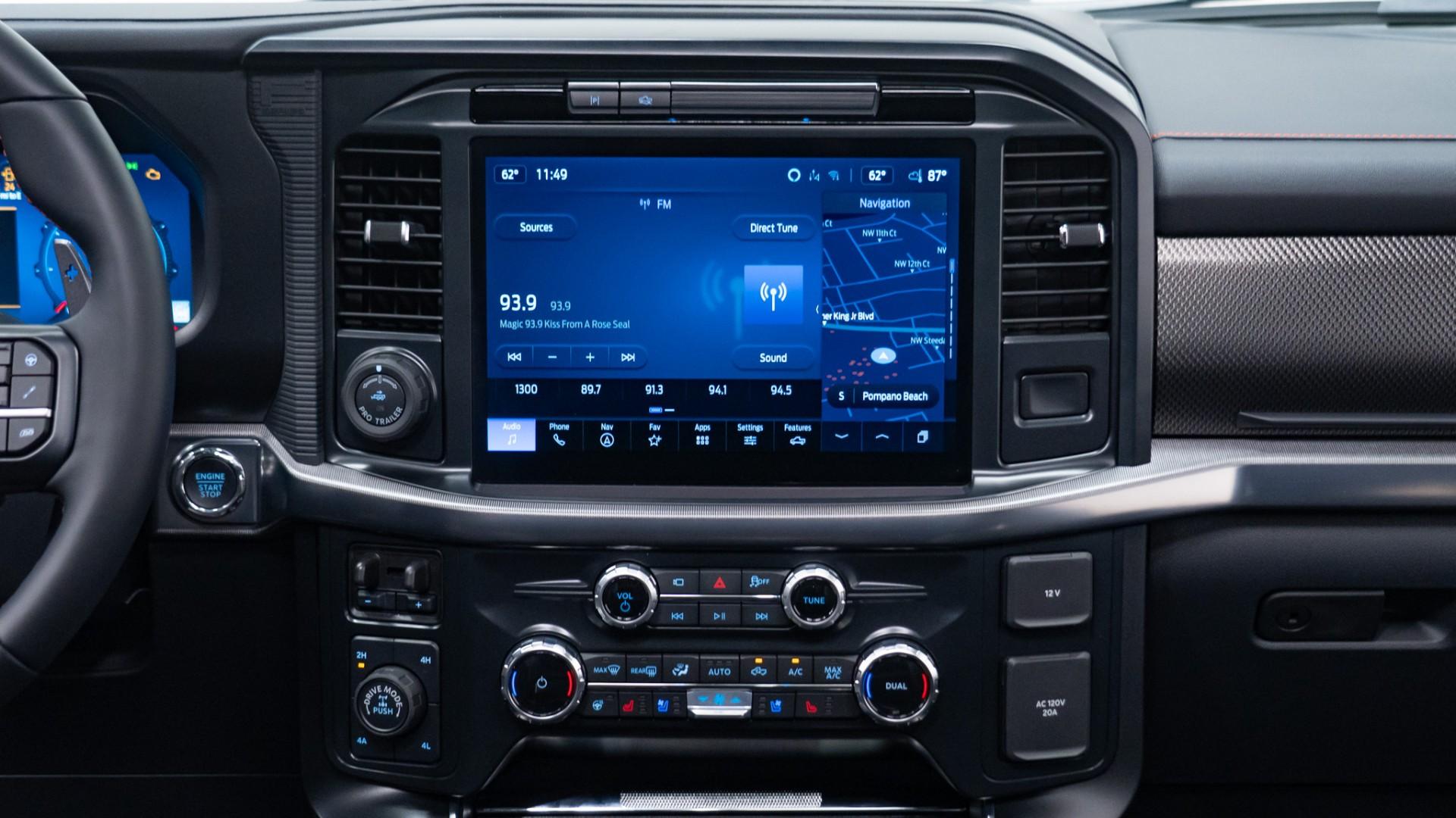 2025 FORD F-150 in Black, photo 28 of 43