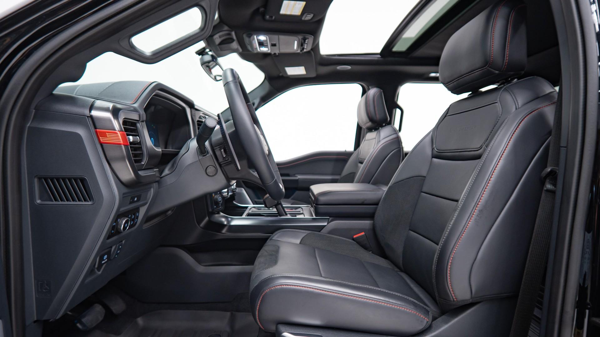 2025 FORD F-150 in Black, photo 31 of 43