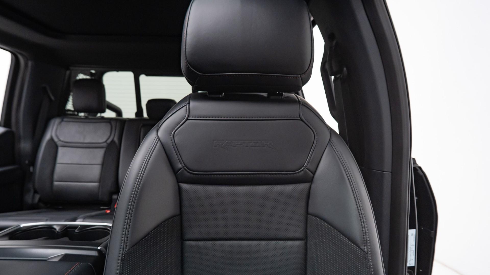 2025 FORD F-150 in Black, photo 36 of 43