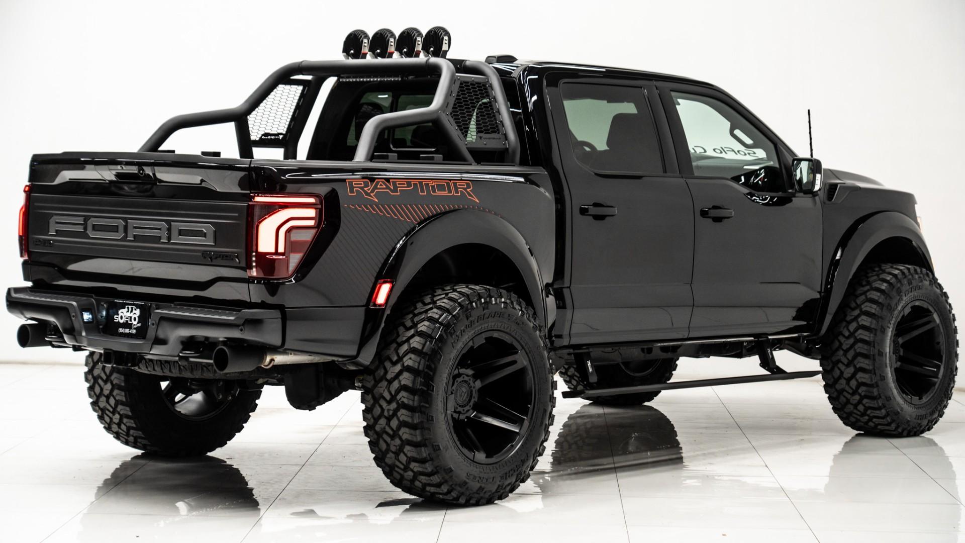 2025 FORD F-150 in Black, photo 5 of 43