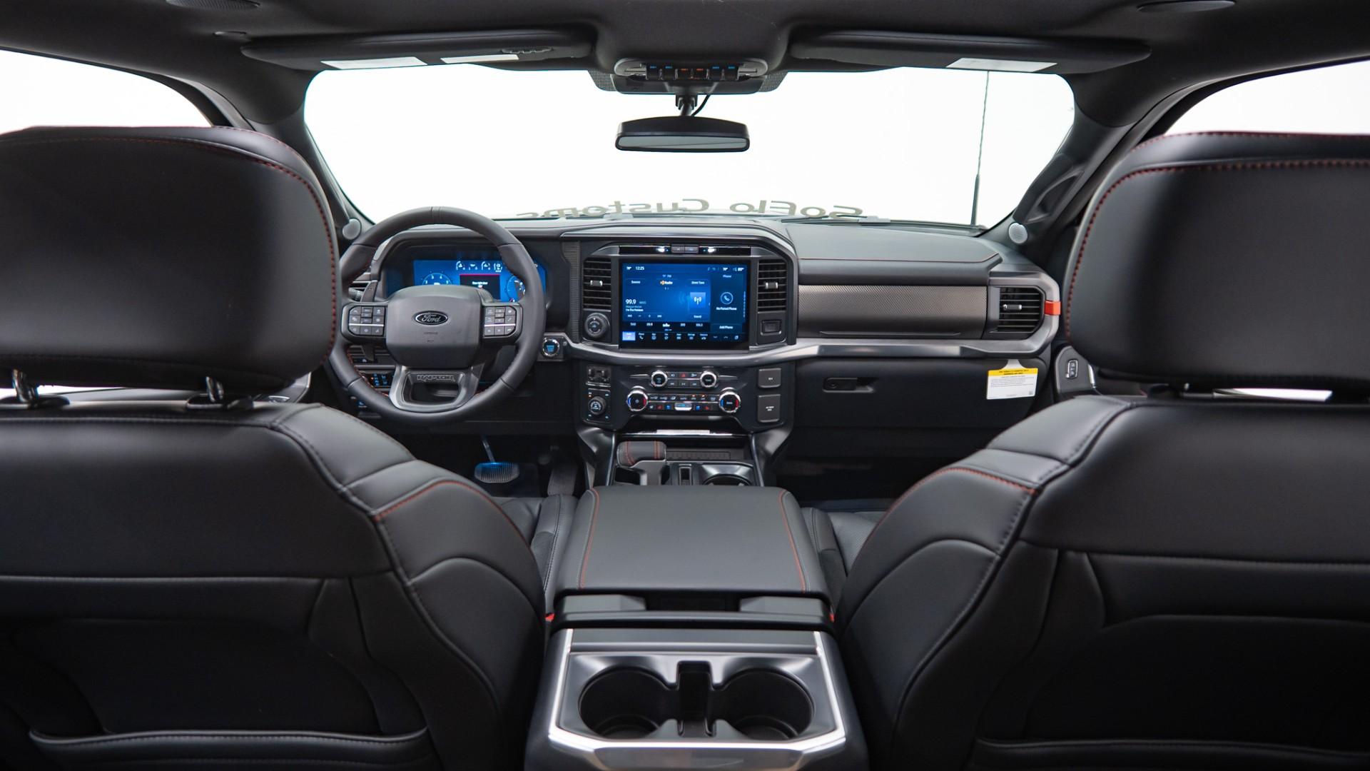 2025 FORD F-150 in Gray, photo 18 of 49