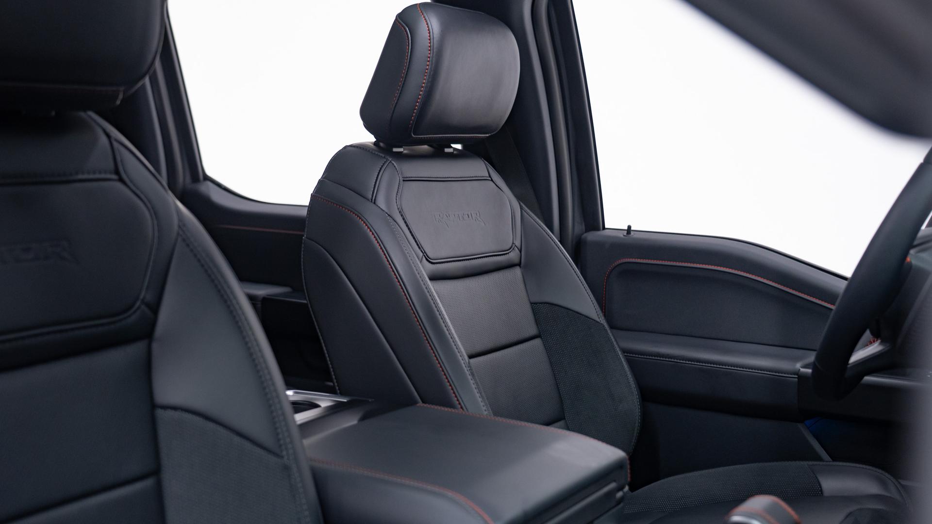 2025 FORD F-150 in Gray, photo 32 of 49