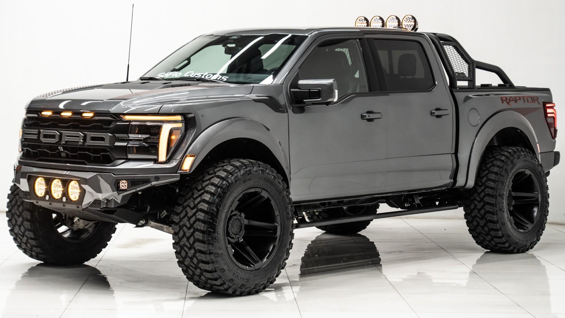 2025 FORD F-150 in Gray, photo 2 of 5
