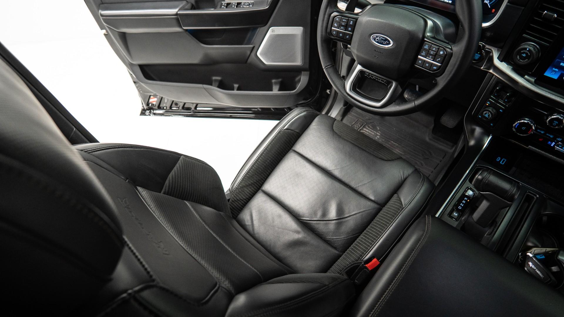 2025 FORD F-150 in Black, photo 56 of 59