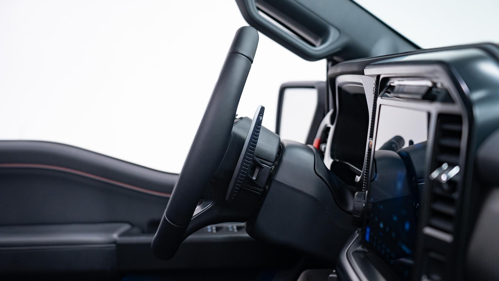2025 FORD F-150 in Black, photo 39 of 52