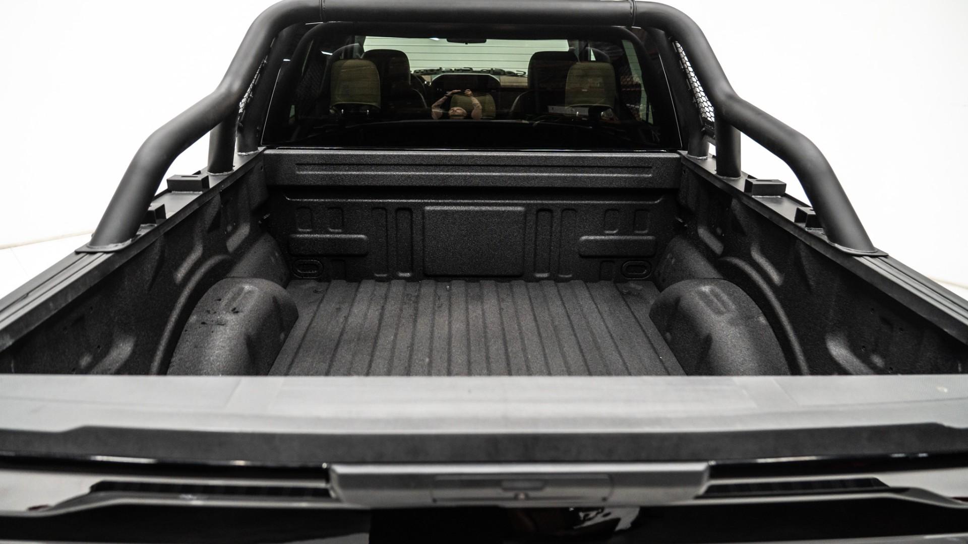 2025 FORD F-150 in Black, photo 17 of 44