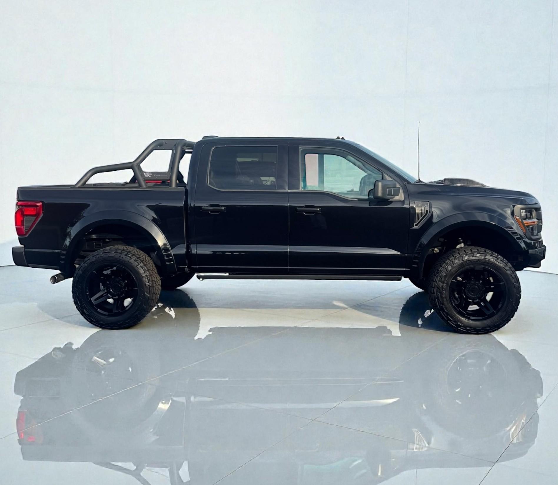 2025 FORD F-150 in Black, photo 4 of 5