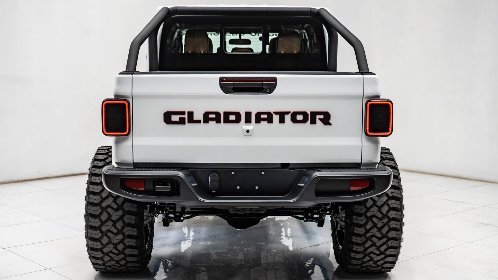 2025 JEEP GLADIATOR in White, photo 25 of 57