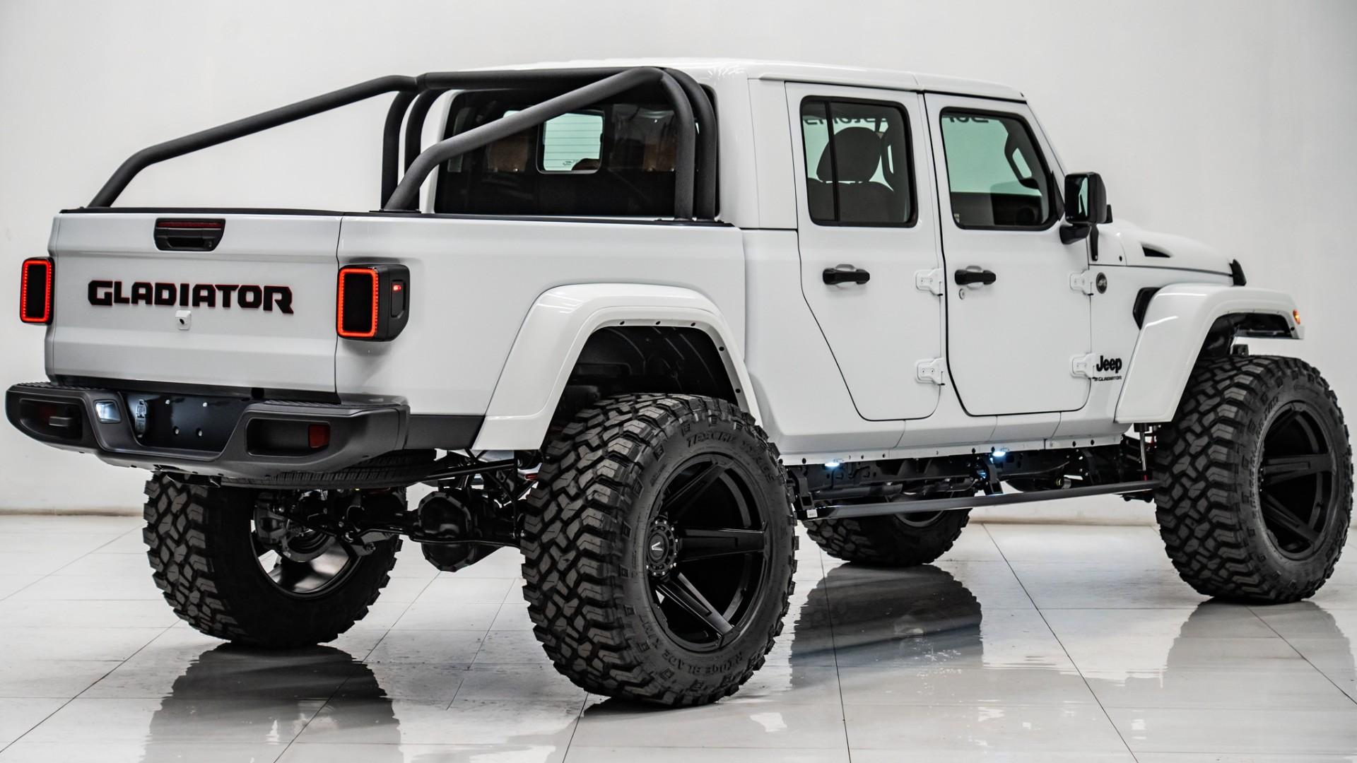 2025 JEEP GLADIATOR in White, photo 6 of 57