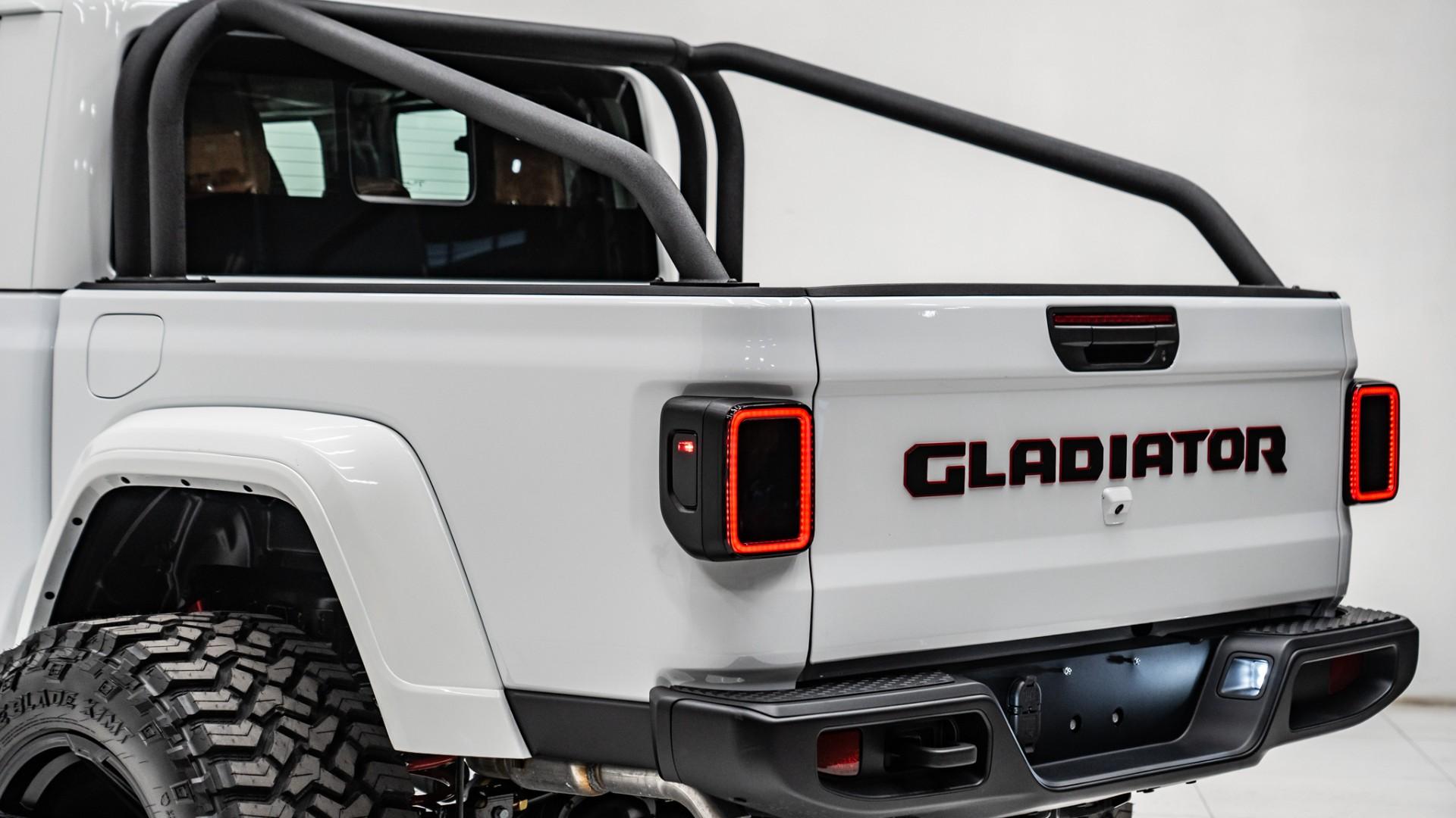 2025 JEEP GLADIATOR in White, photo 27 of 57