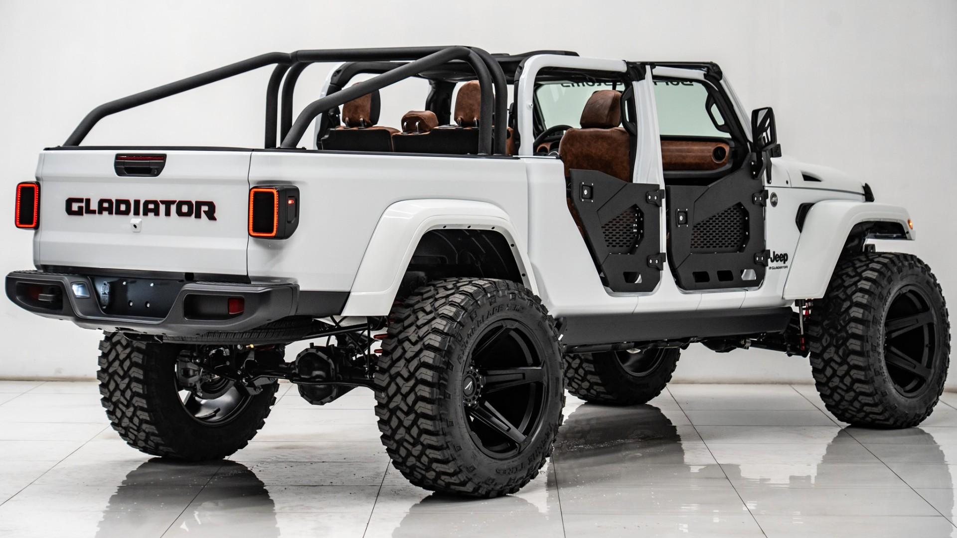 2025 JEEP GLADIATOR in White, photo 12 of 57