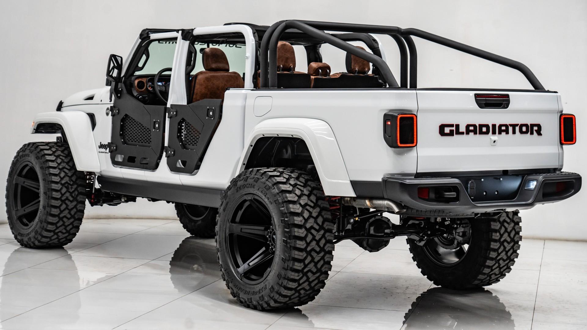 2025 JEEP GLADIATOR in White, photo 11 of 57