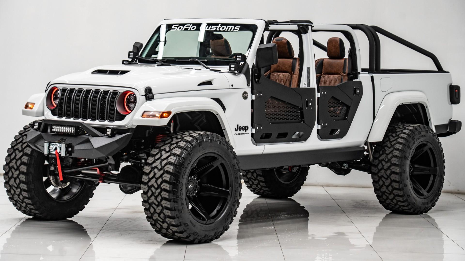 2025 JEEP GLADIATOR in White, photo 9 of 57