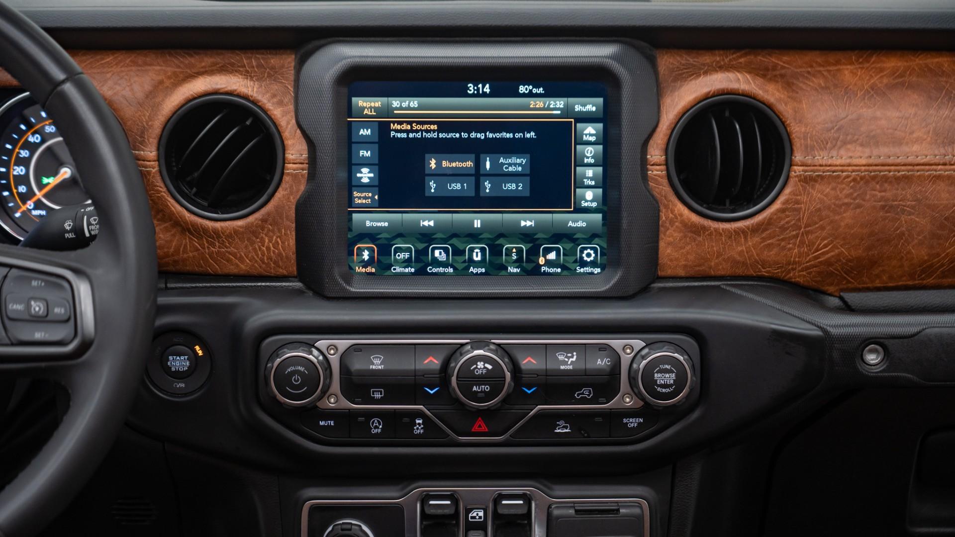 2023 JEEP GLADIATOR in Tan, photo 55 of 59