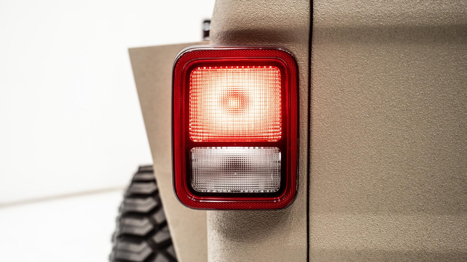 2023 JEEP GLADIATOR in Tan, photo 31 of 59