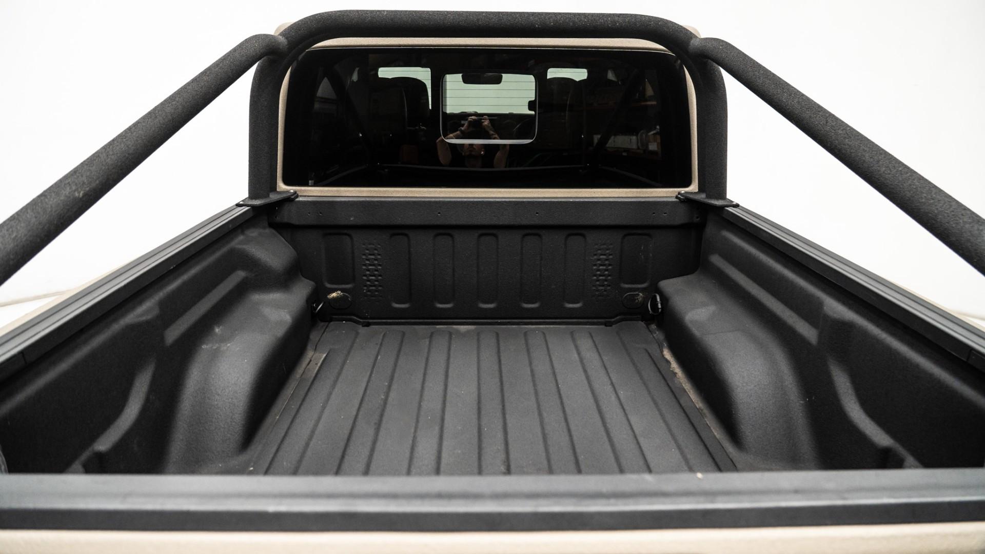 2023 JEEP GLADIATOR in Tan, photo 32 of 59
