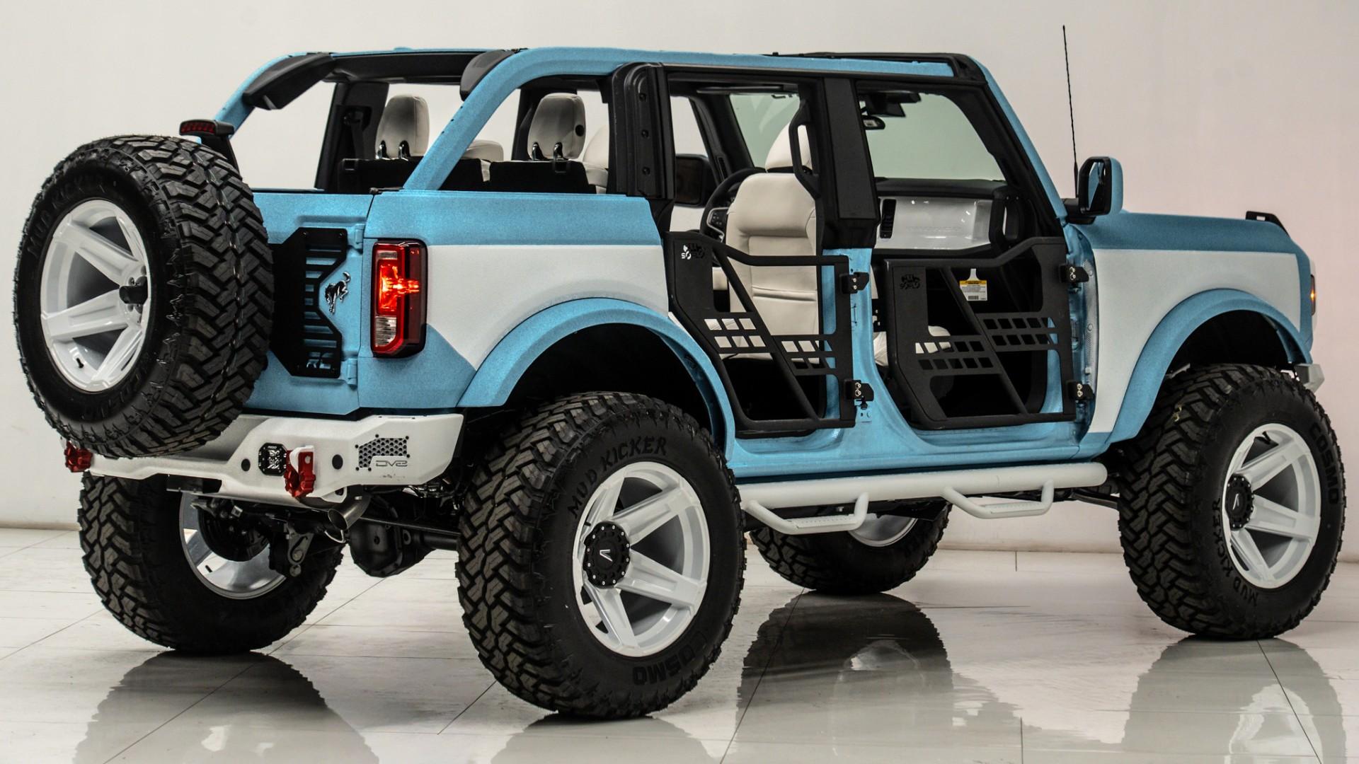 2025 FORD BRONCO in Blue, photo 11 of 60