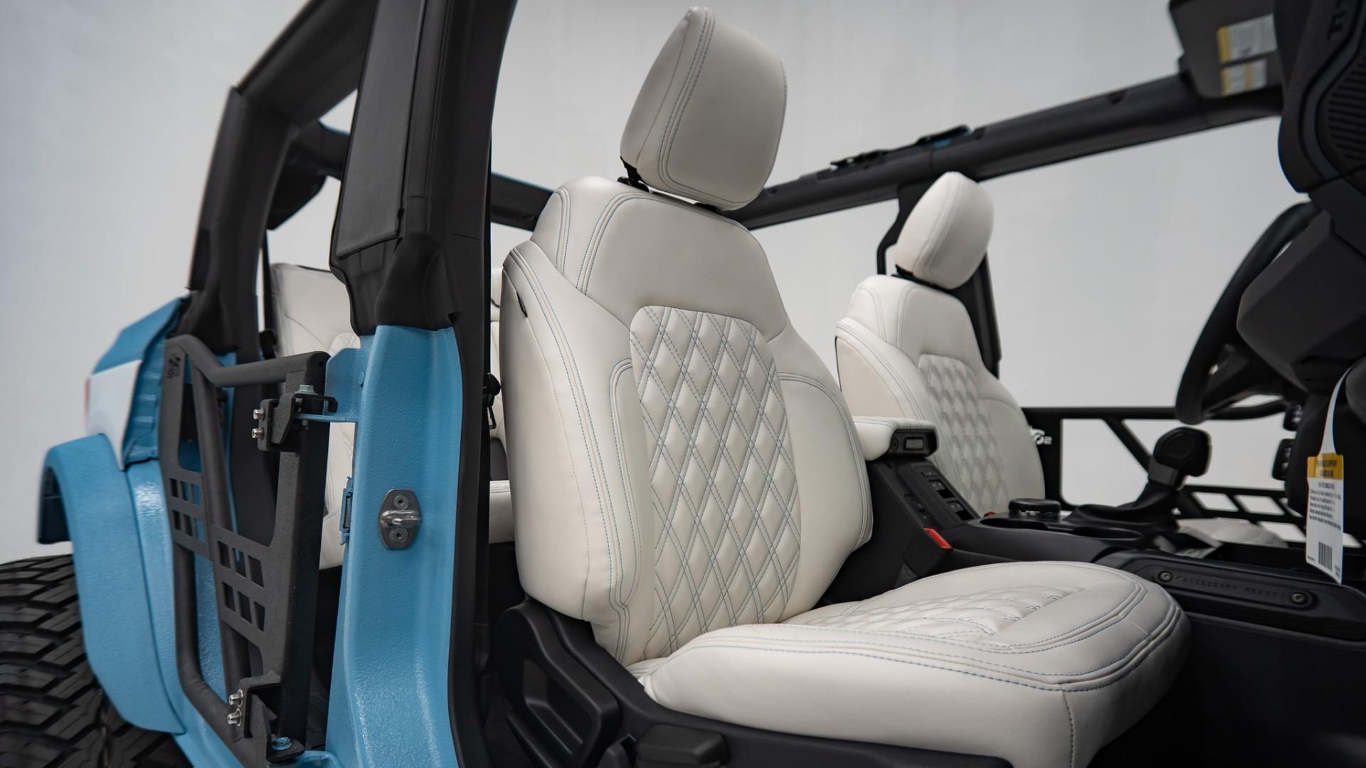 2025 FORD BRONCO in Blue, photo 52 of 60