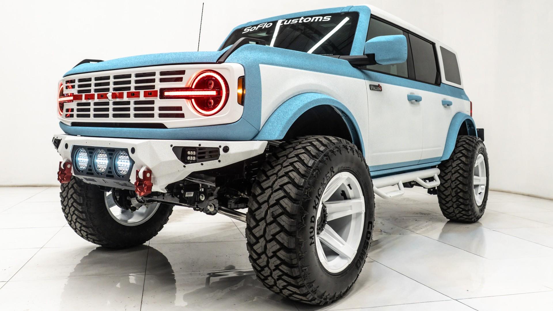 2025 FORD BRONCO in Blue, photo 8 of 60