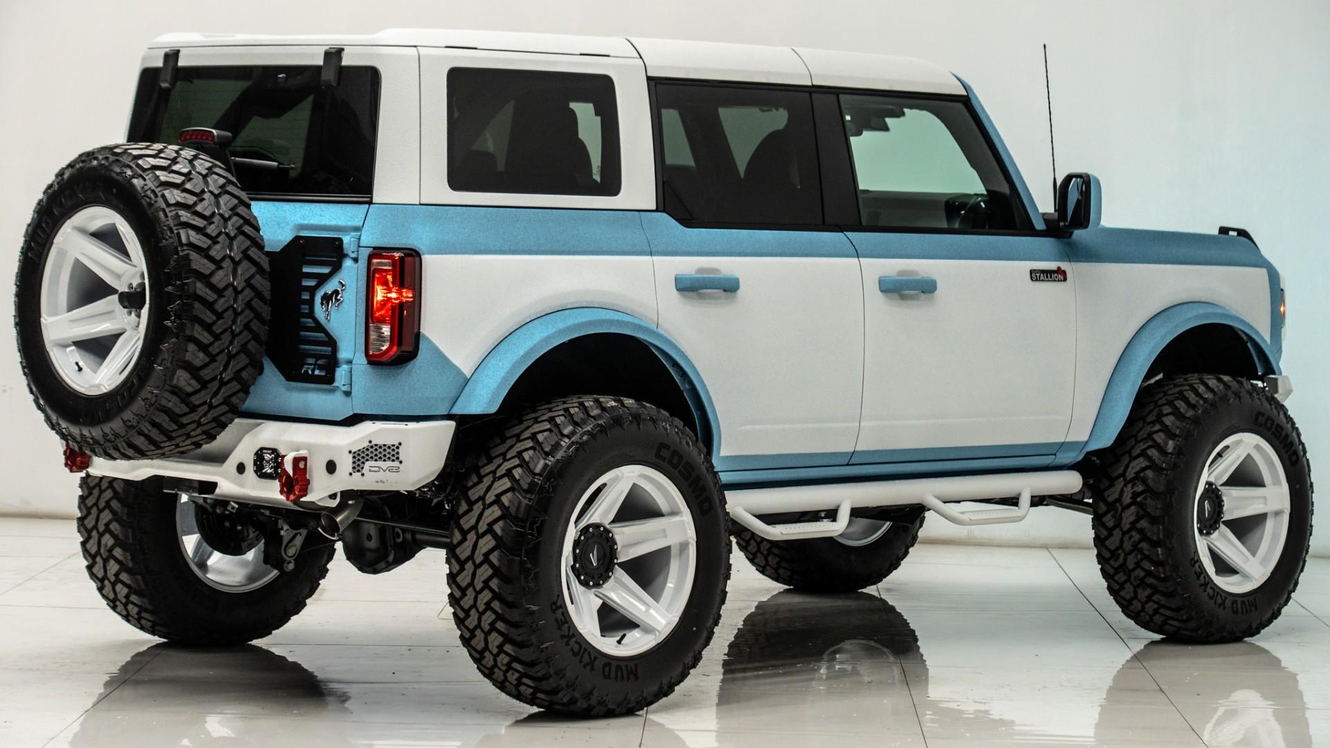 2025 FORD BRONCO in Blue, photo 7 of 60