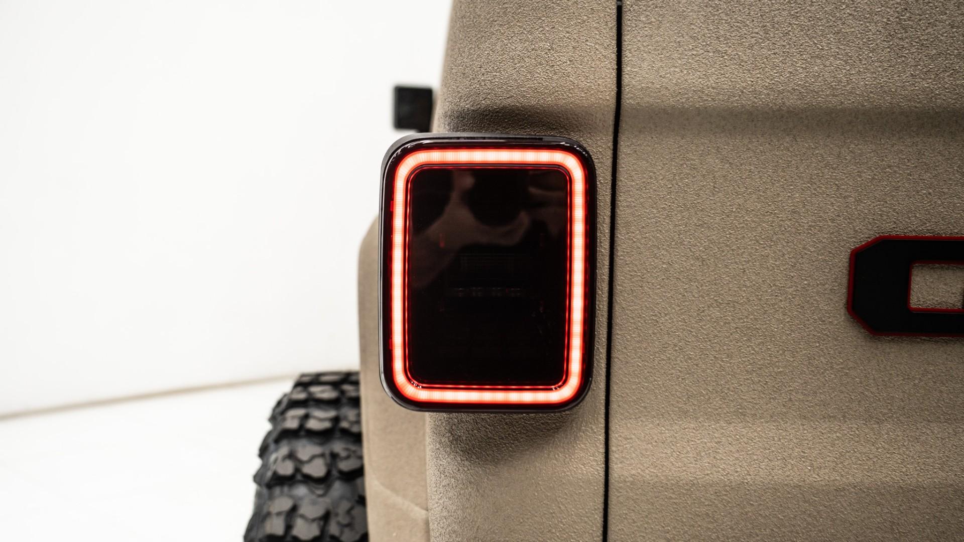 2025 JEEP GLADIATOR in Tan, photo 35 of 60