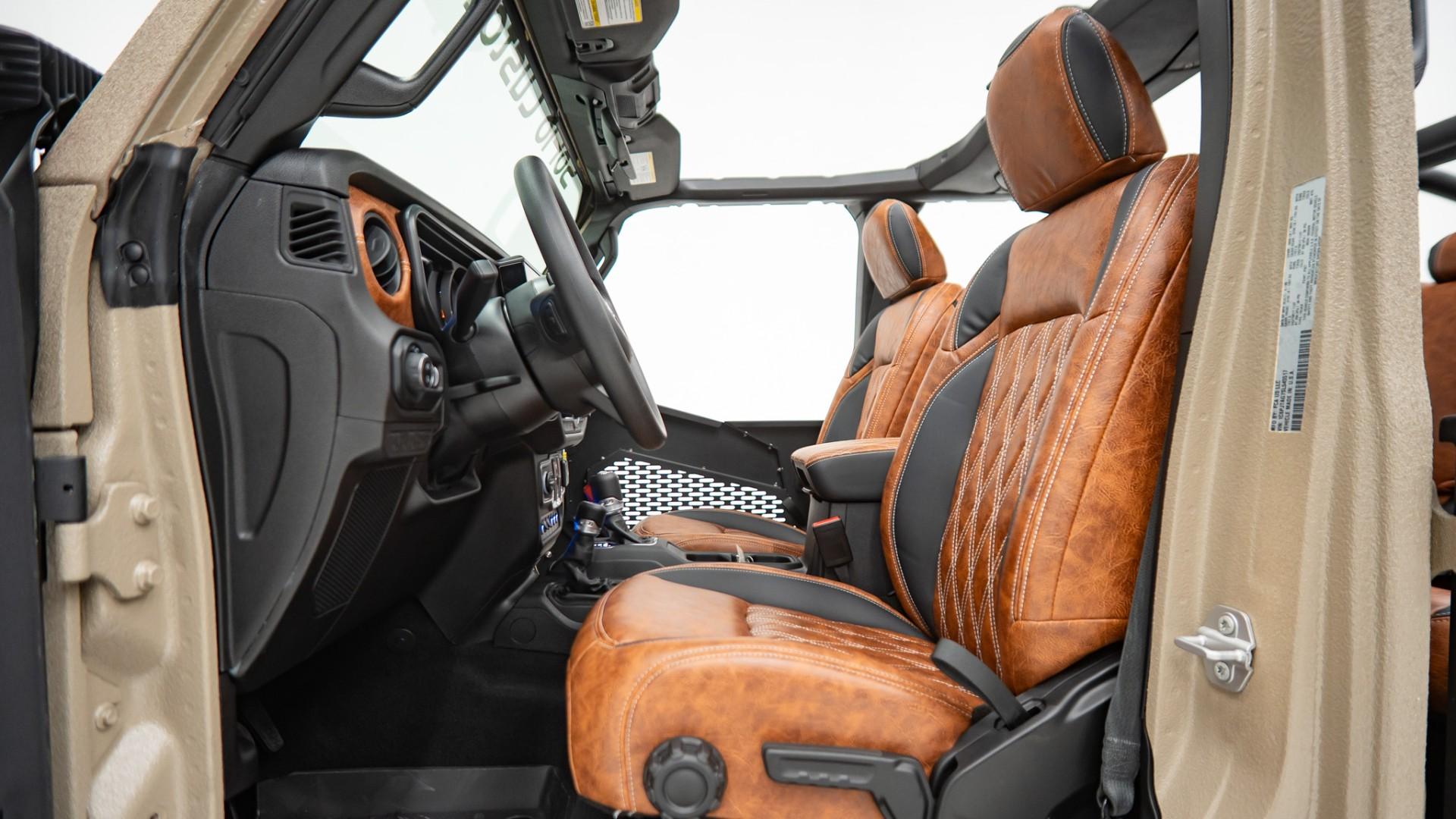 2025 JEEP GLADIATOR in Tan, photo 52 of 60