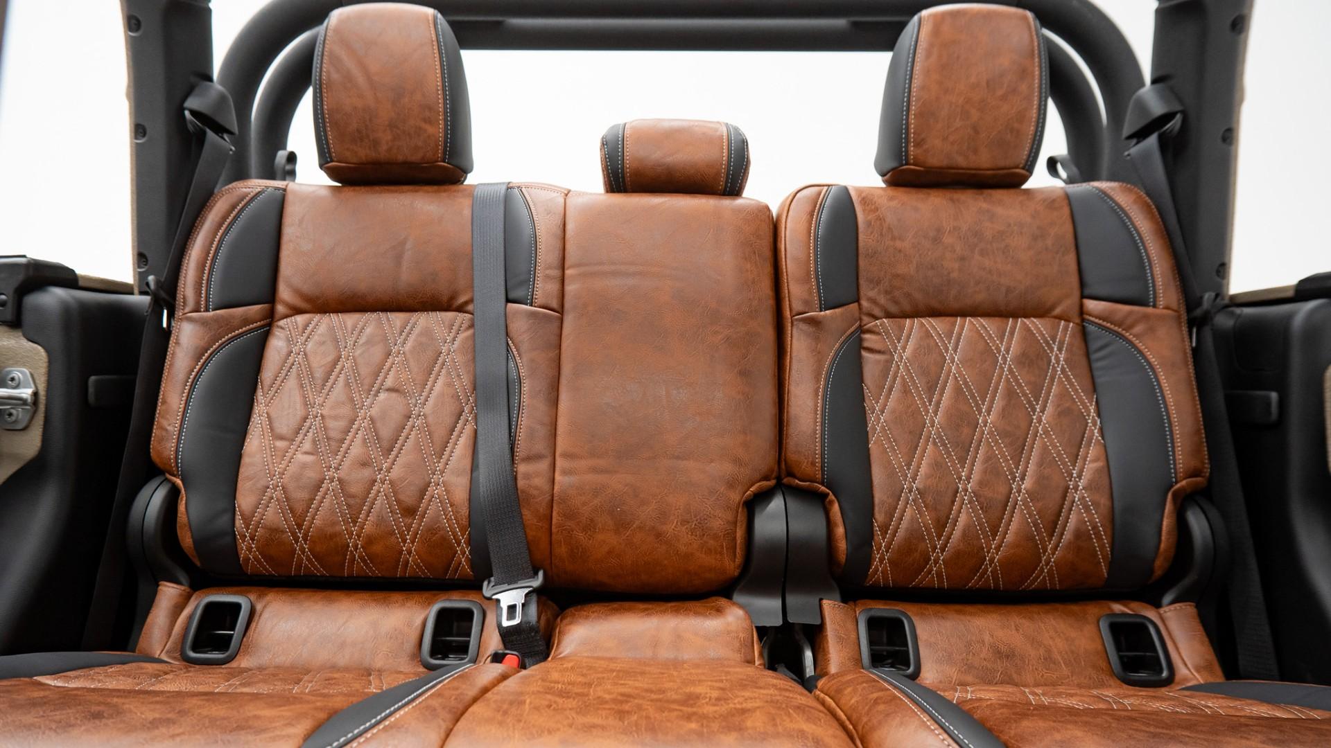 2025 JEEP GLADIATOR in Tan, photo 47 of 60