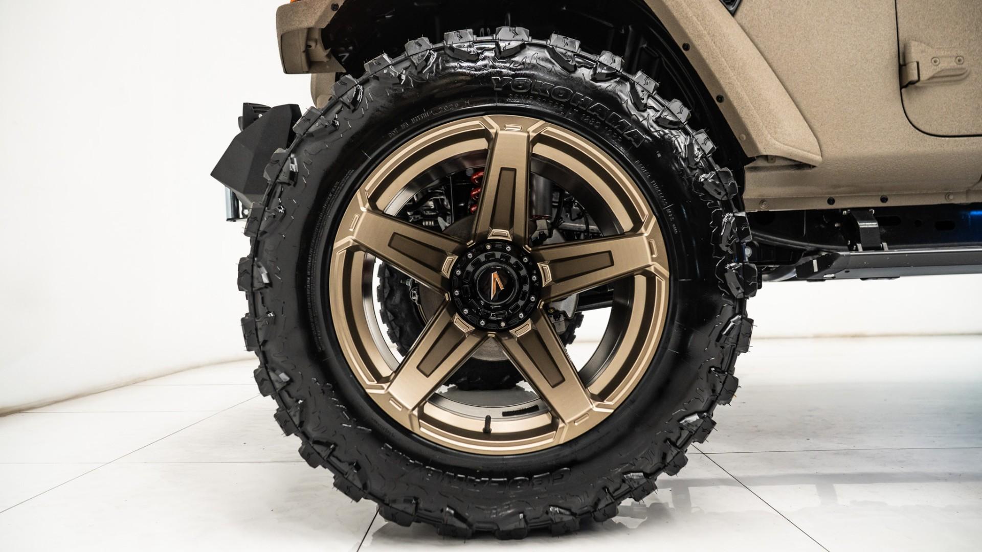 2025 JEEP GLADIATOR in Tan, photo 29 of 60