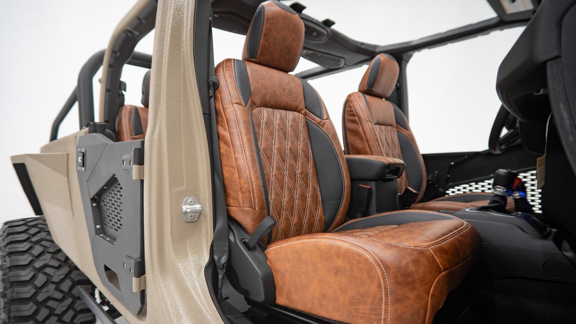 2025 JEEP GLADIATOR in Tan, photo 52 of 59