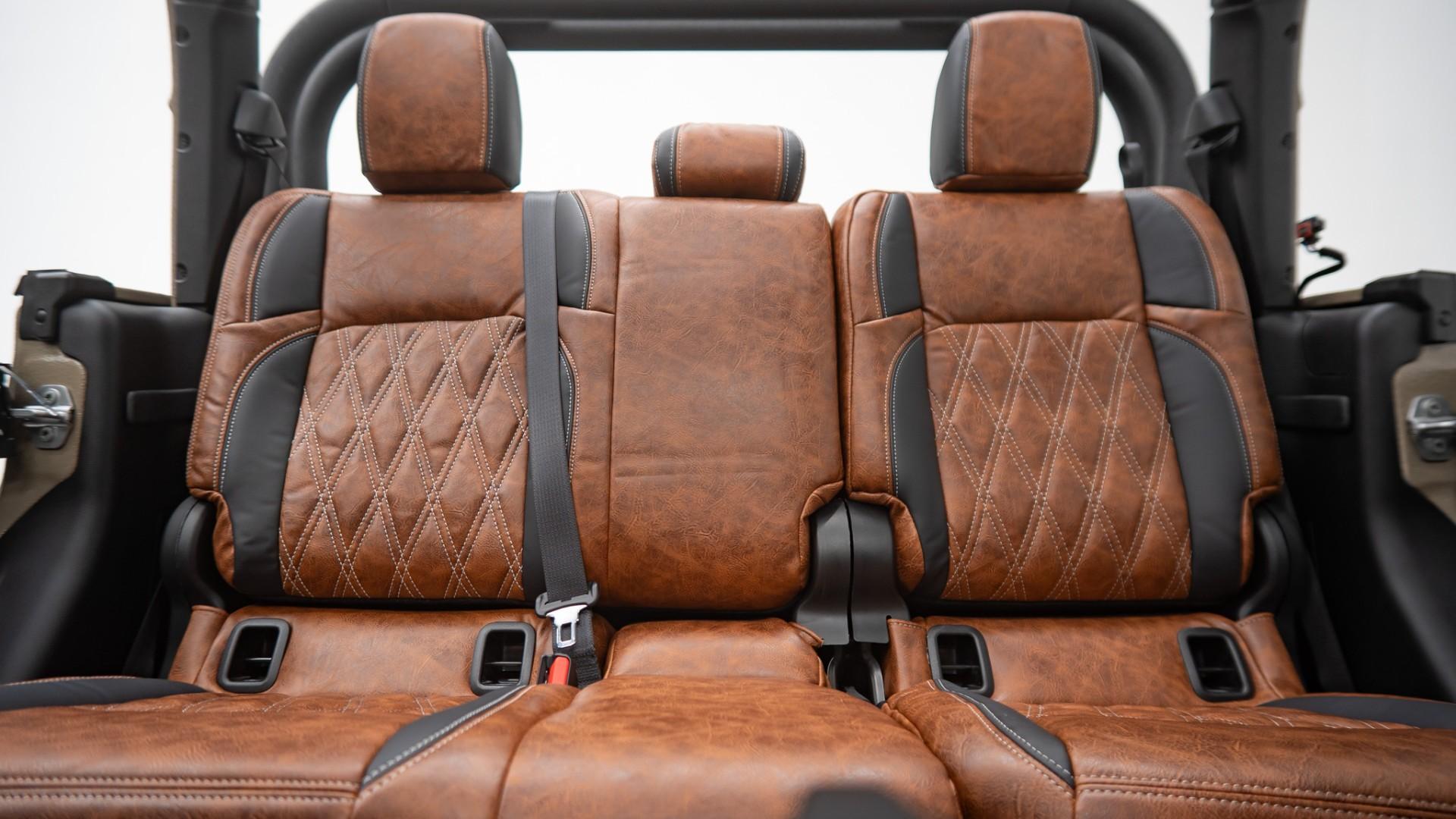 2025 JEEP GLADIATOR in Tan, photo 42 of 59