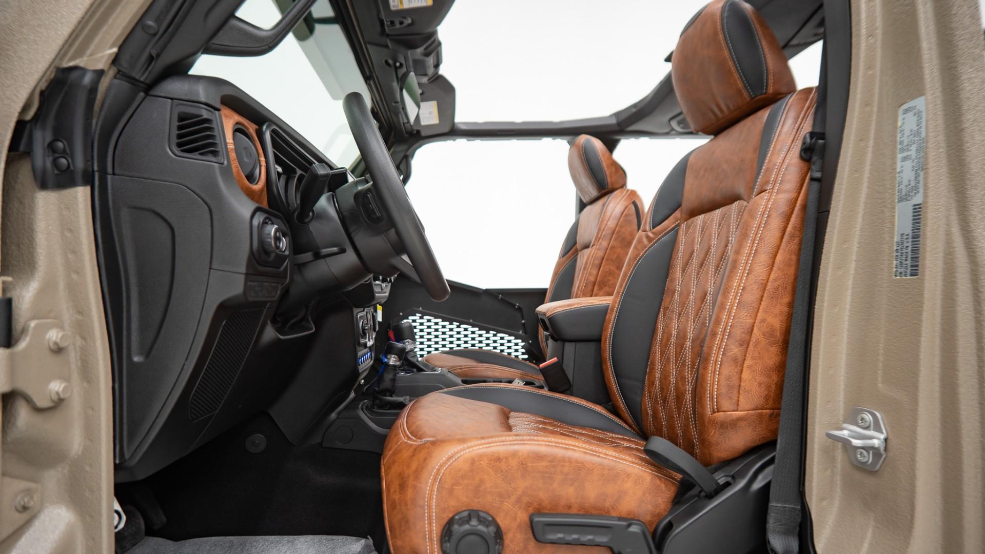 2025 JEEP GLADIATOR in Tan, photo 47 of 59