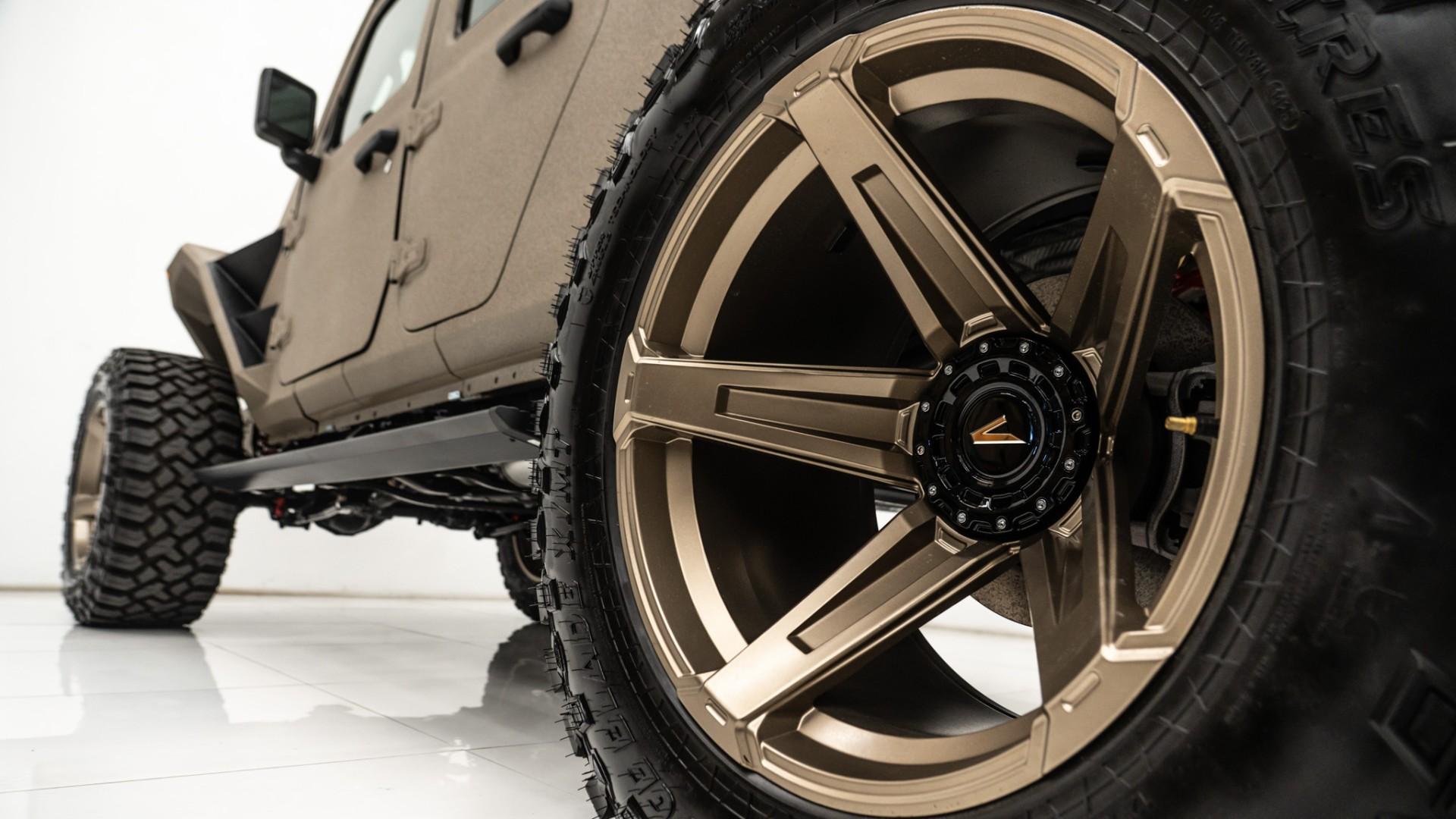 2025 JEEP GLADIATOR in Tan, photo 29 of 59