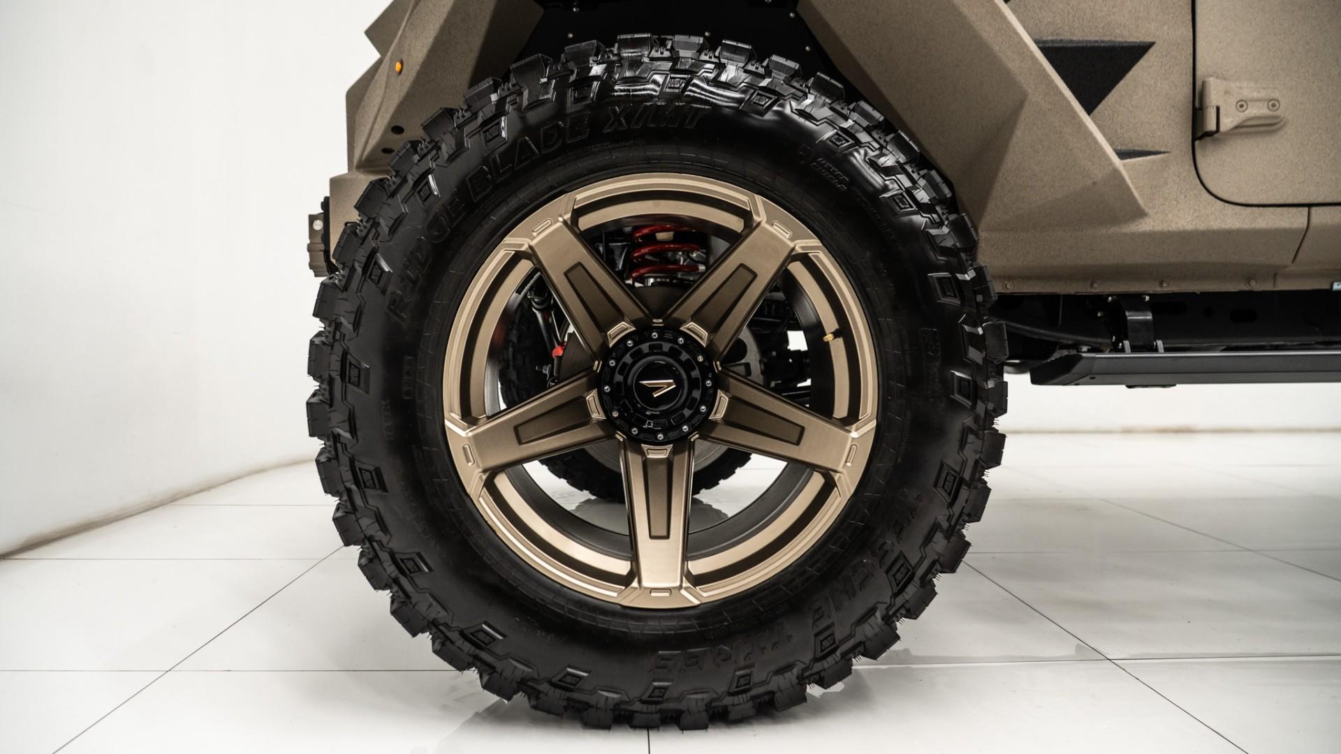 2025 JEEP GLADIATOR in Tan, photo 27 of 59