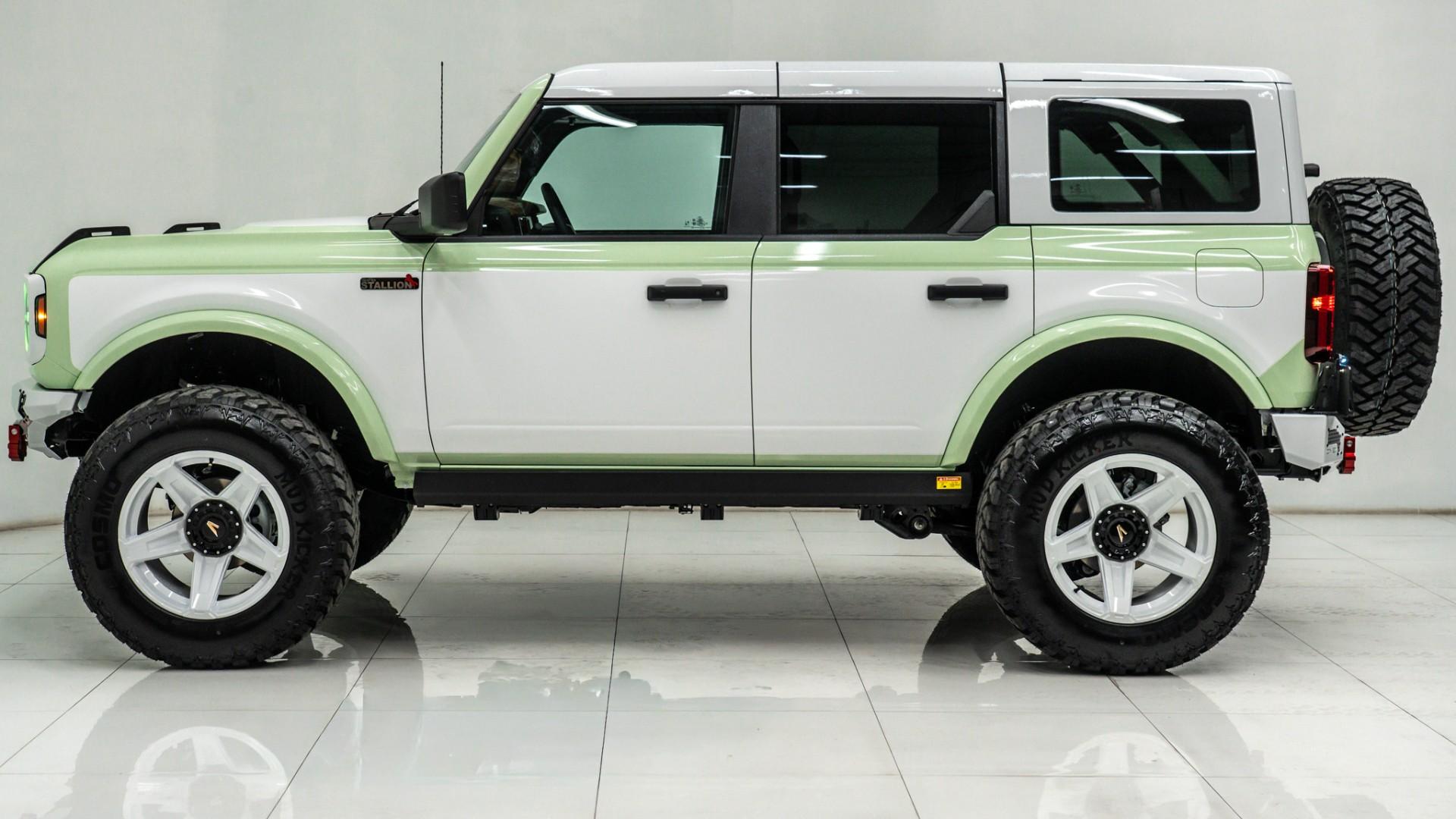 2025 FORD BRONCO in Green, photo 21 of 56