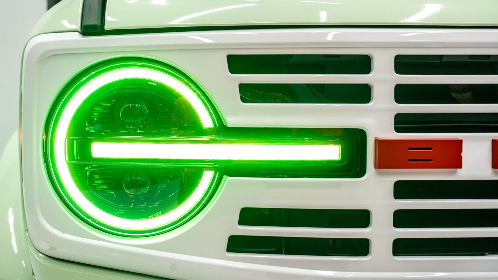 2025 FORD BRONCO in Green, photo 15 of 56
