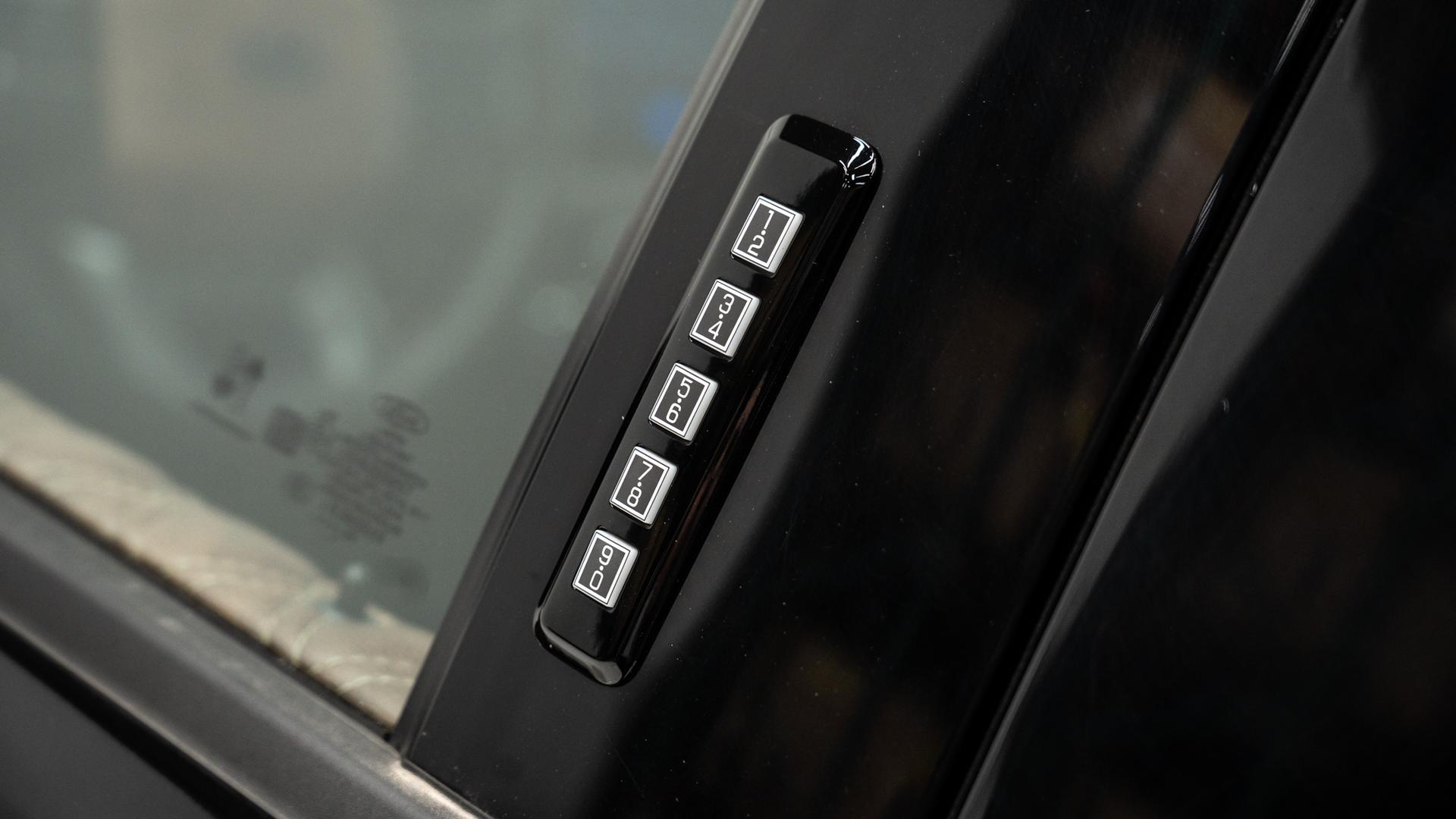 2024 FORD F-150 in Black, photo 28 of 57