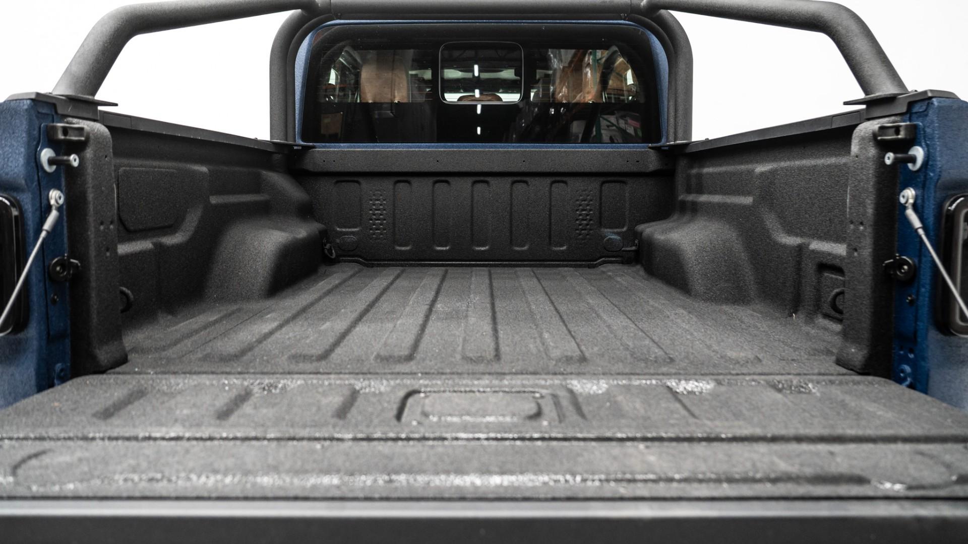 2025 JEEP GLADIATOR in Blue, photo 32 of 60