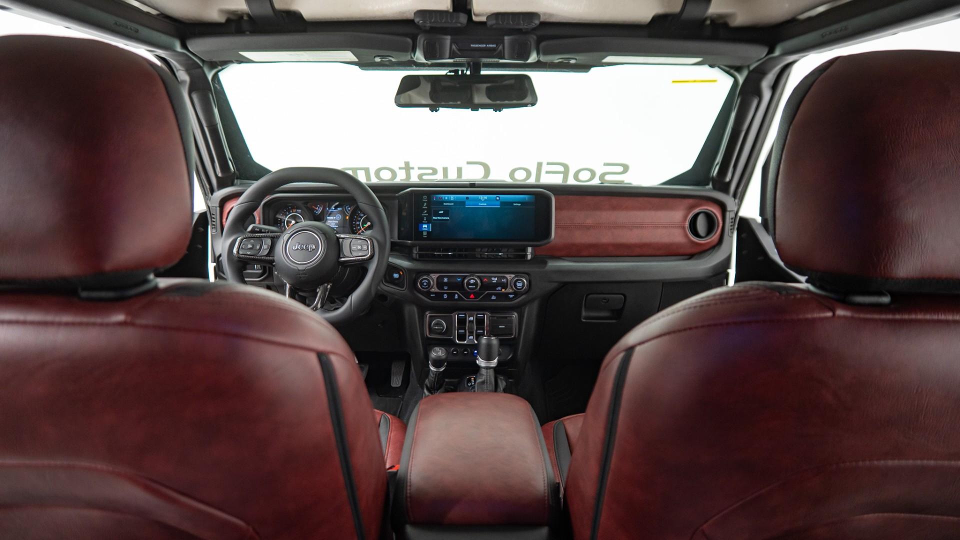 2024 JEEP GLADIATOR in Black, photo 53 of 60