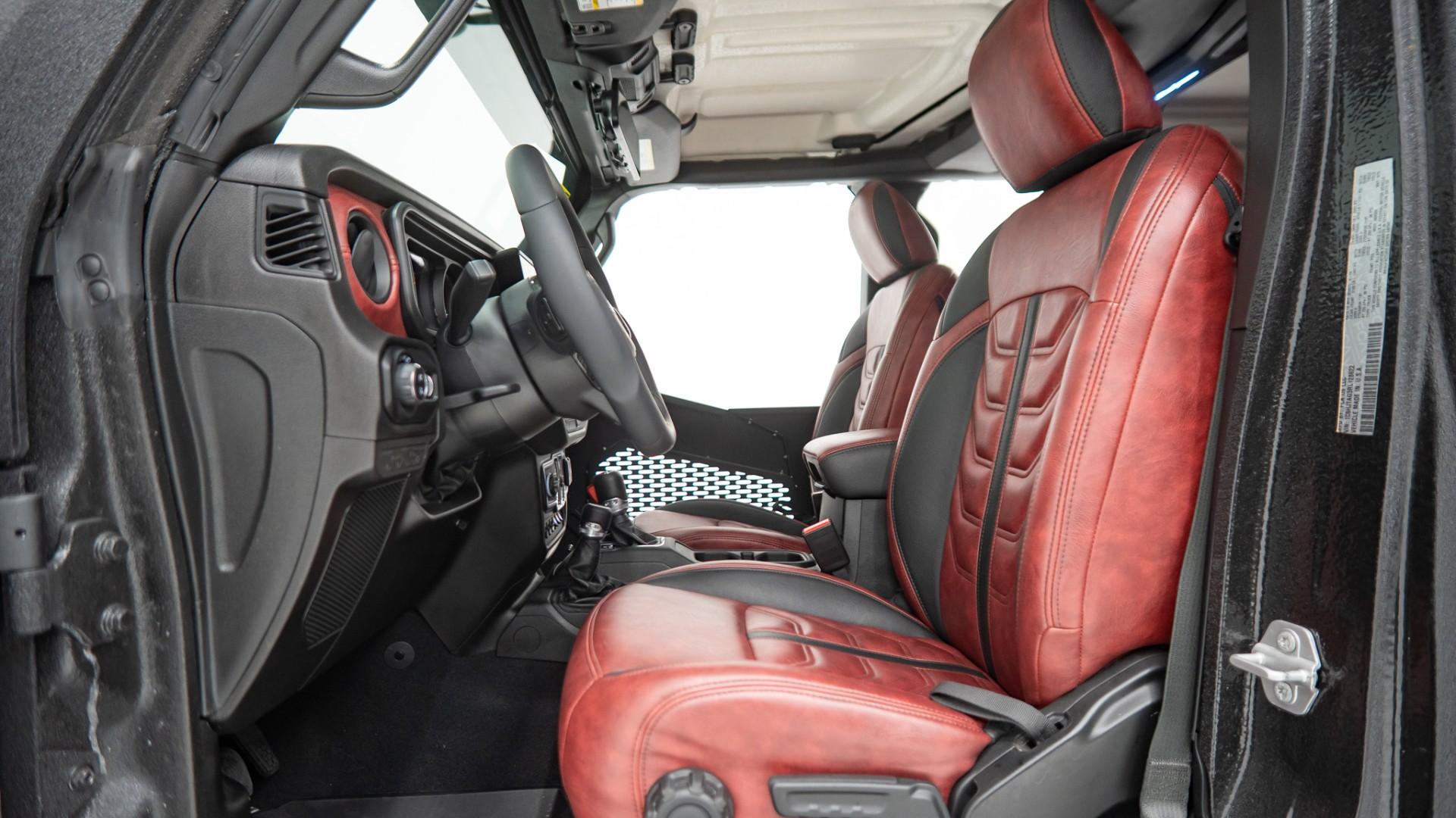 2024 JEEP GLADIATOR in Black, photo 54 of 60