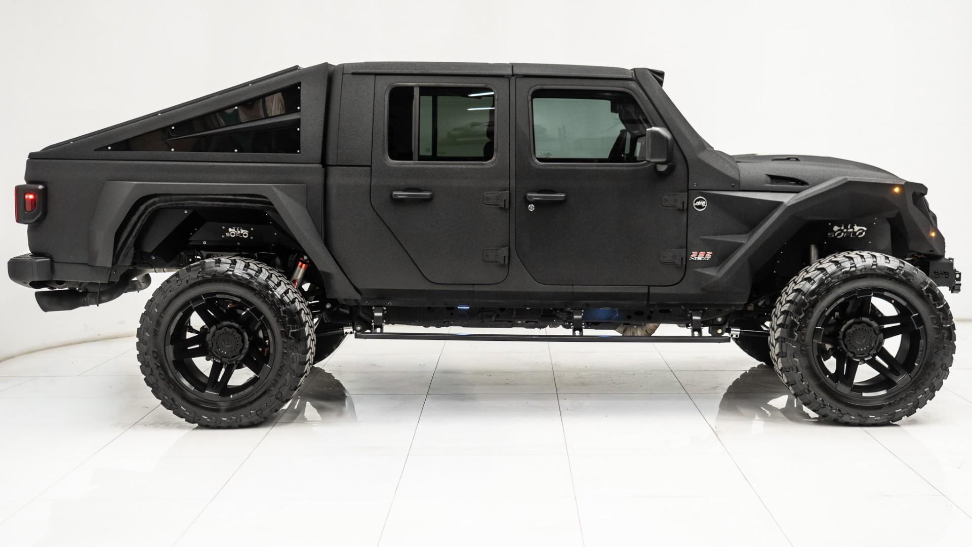 2024 JEEP GLADIATOR in Black, photo 11 of 60