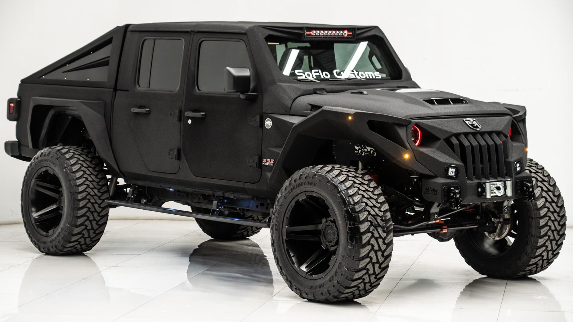 2024 JEEP GLADIATOR in Black, photo 8 of 60