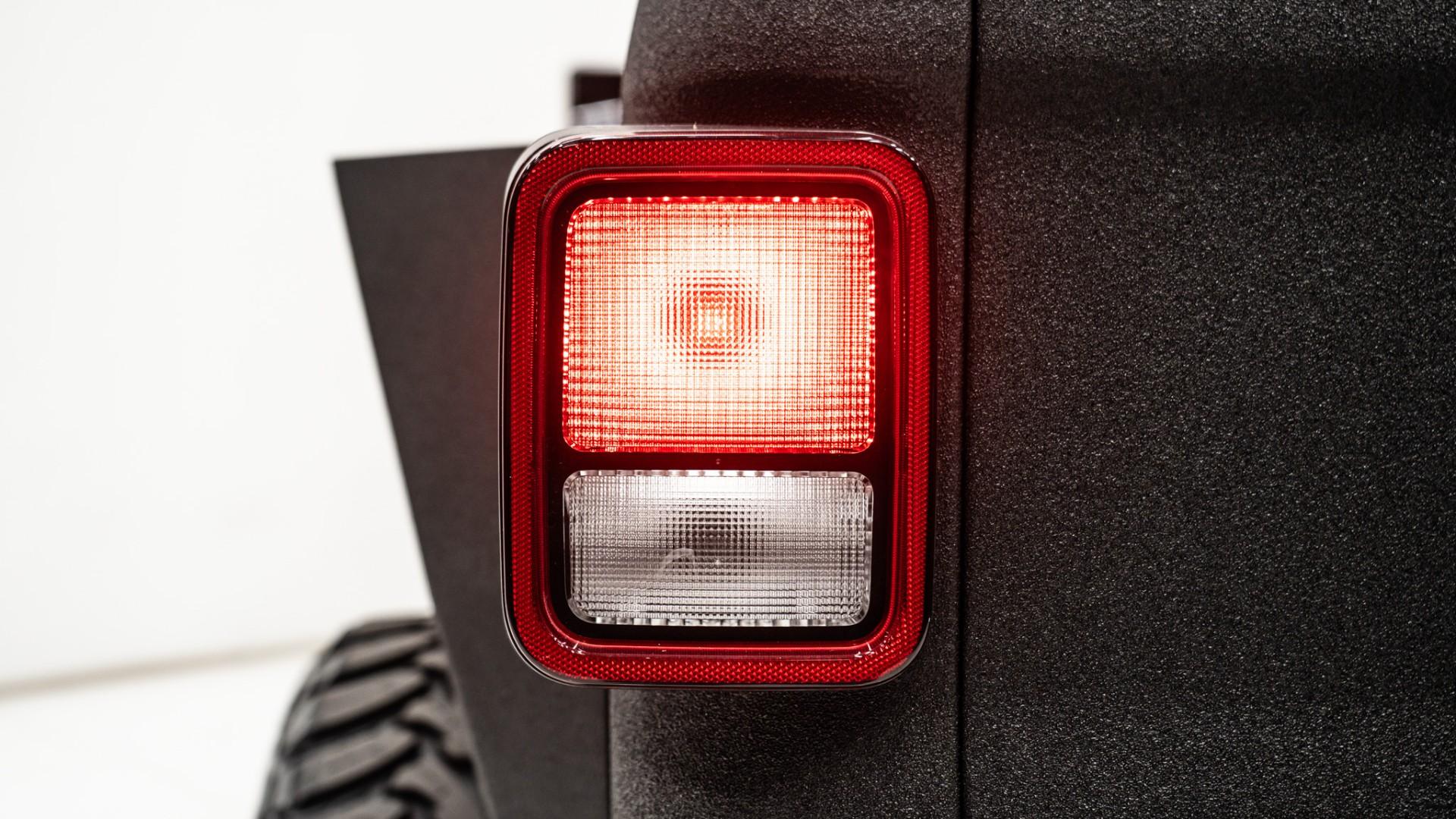 2024 JEEP GLADIATOR in Black, photo 35 of 60
