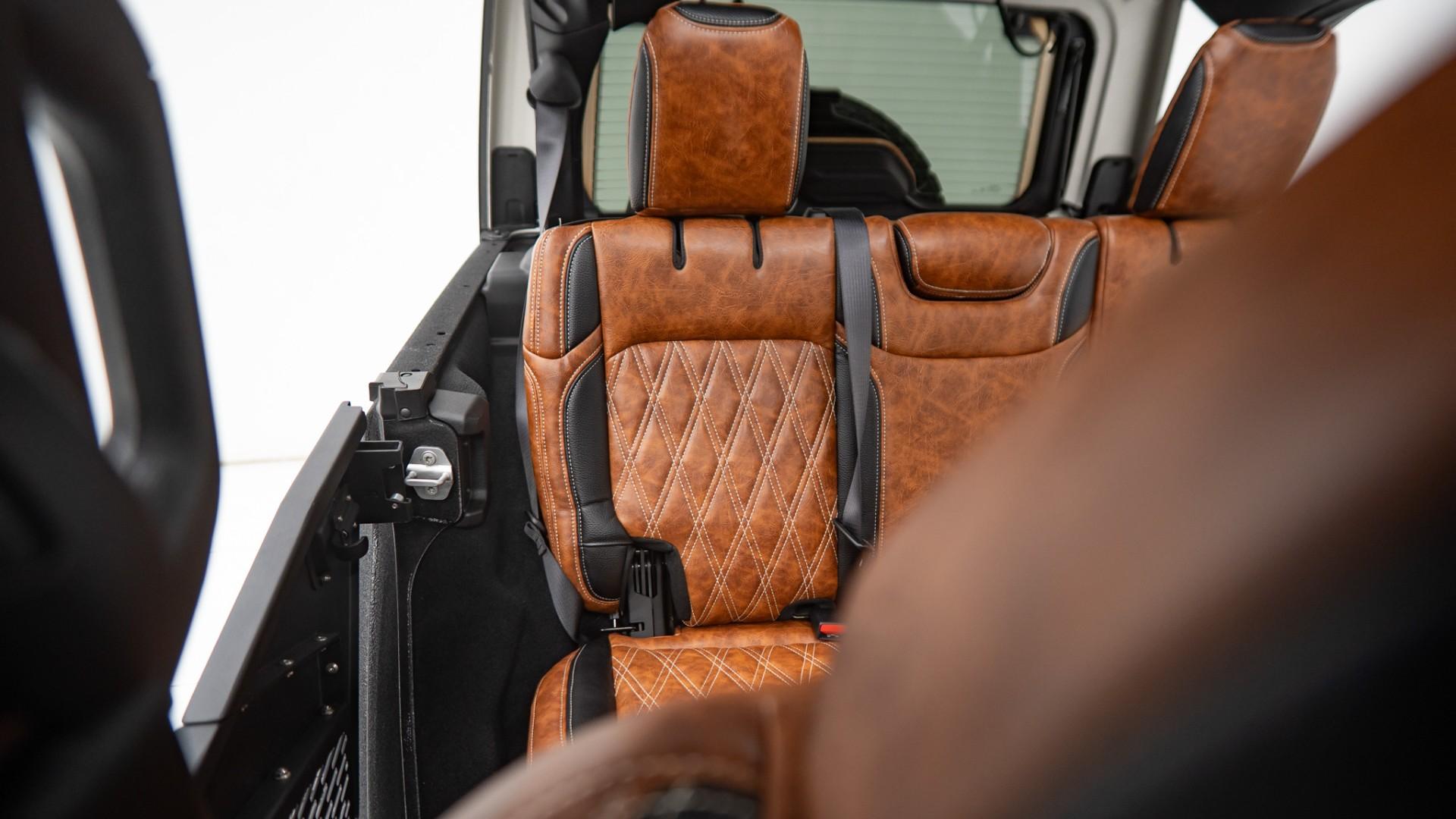 2025 JEEP WRANGLER in Black, photo 51 of 60