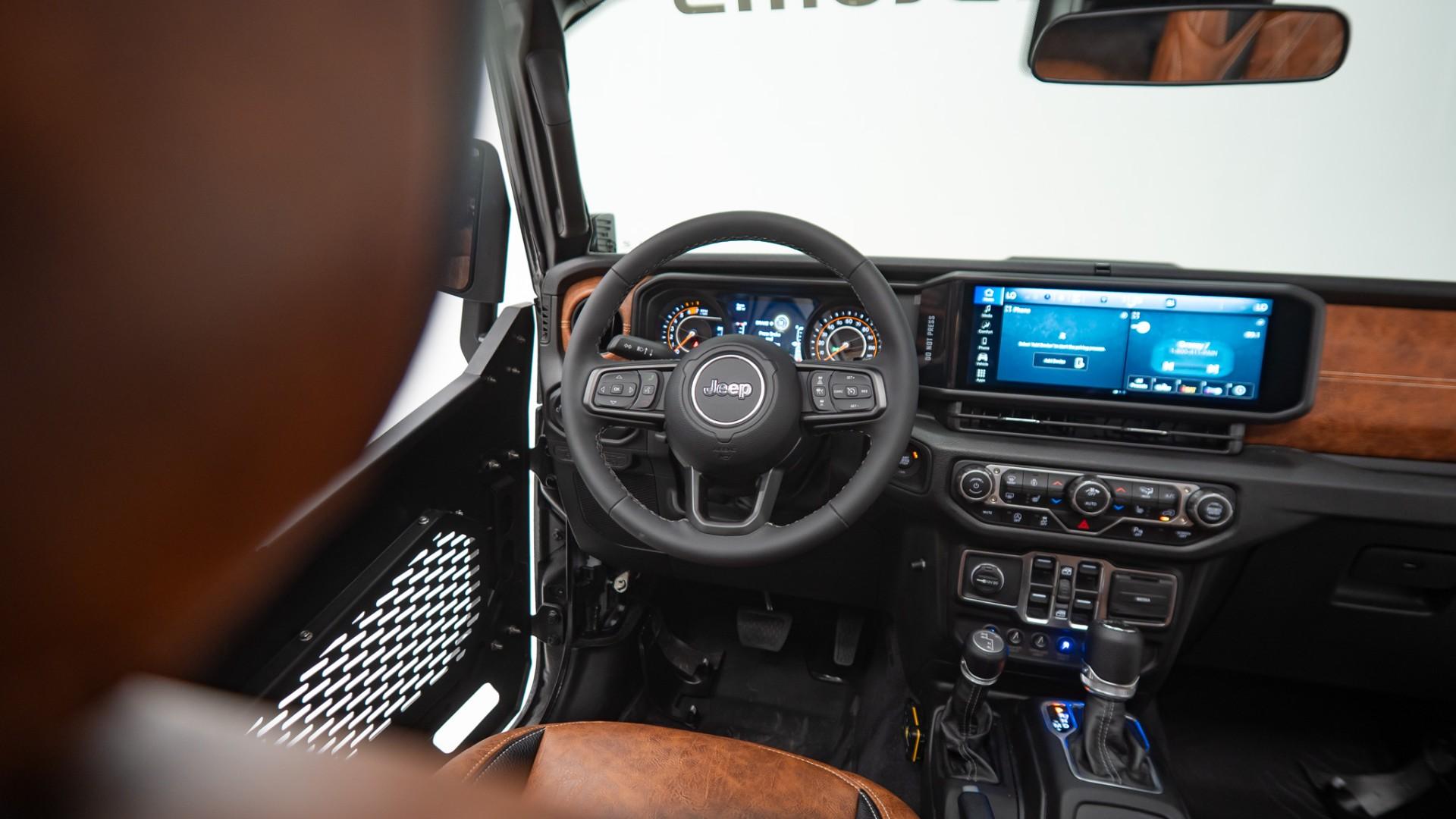2025 JEEP WRANGLER in Black, photo 39 of 60