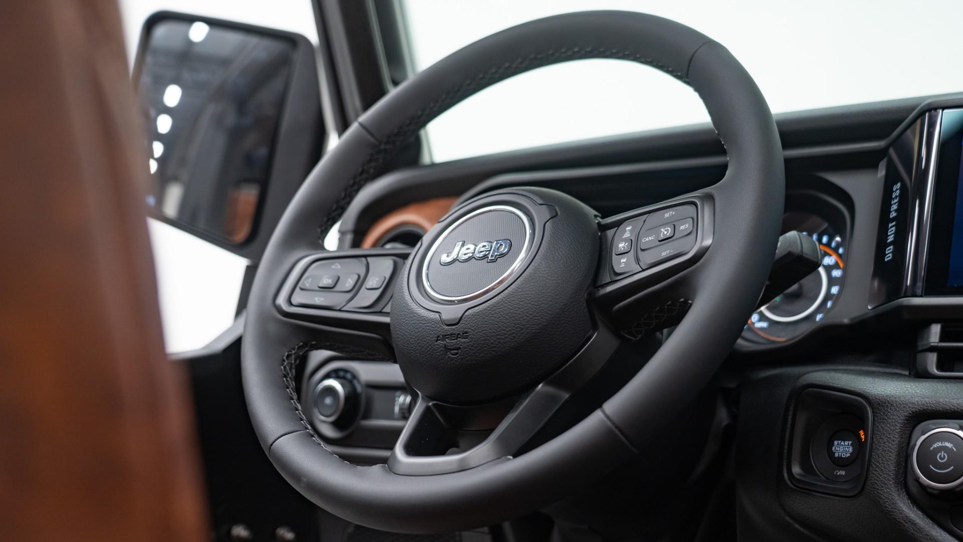 2025 JEEP WRANGLER in Black, photo 40 of 60