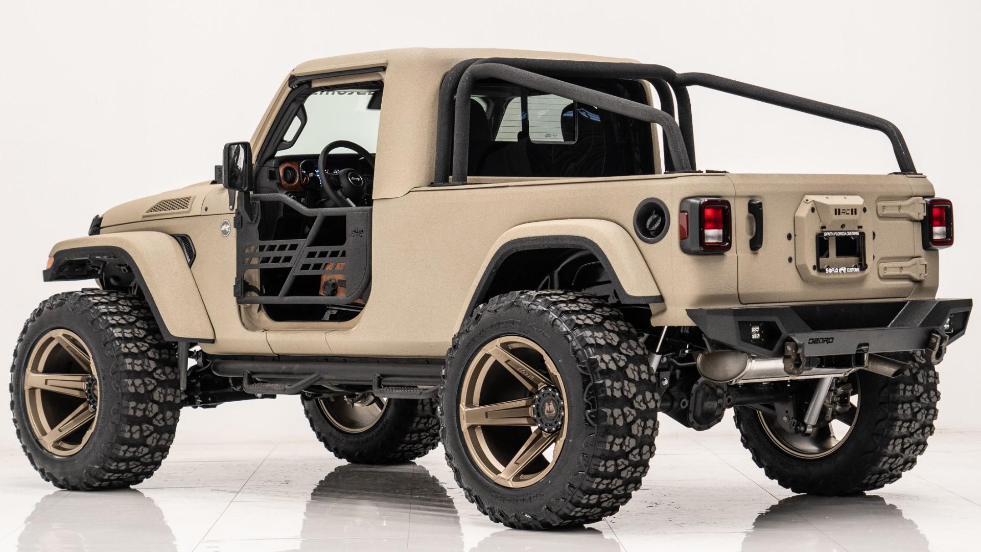 2026 JEEP WRANGLER in Brown, photo 17 of 47