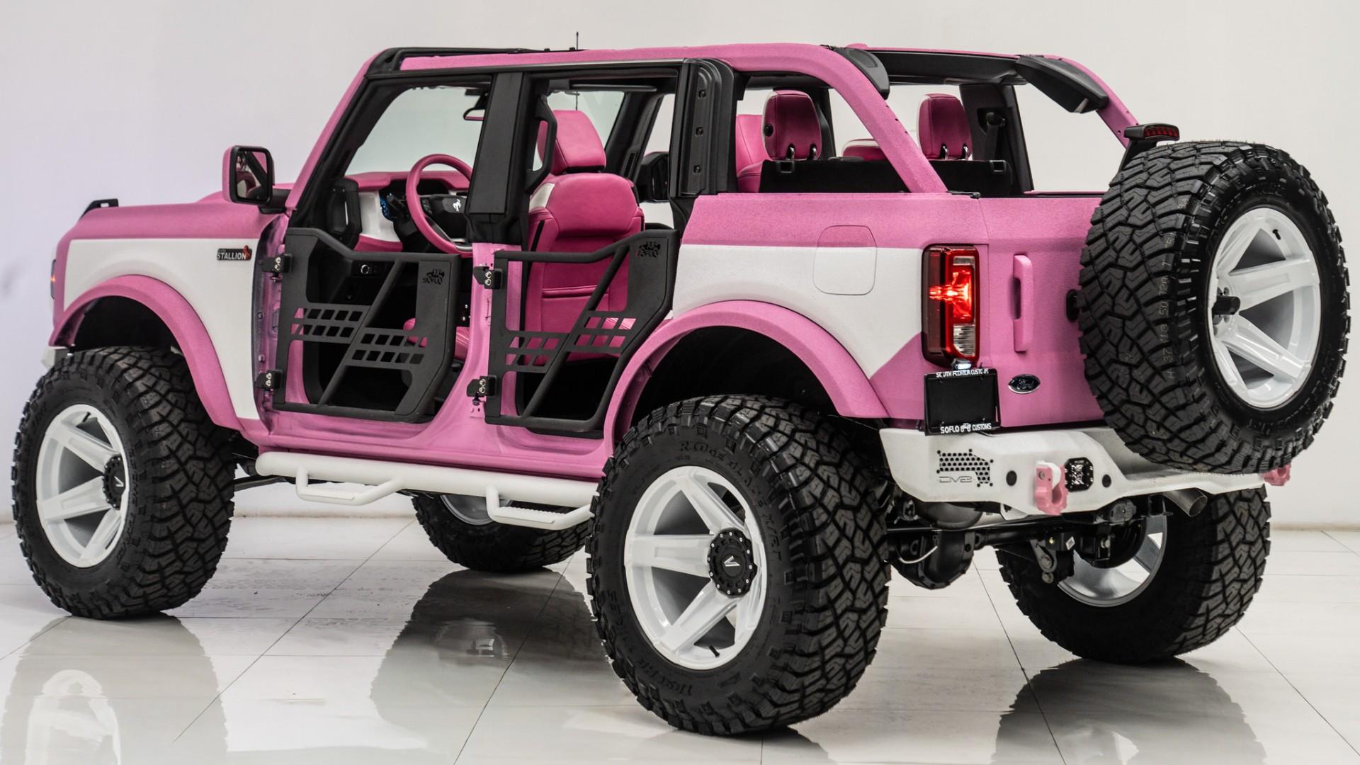 2025 FORD BRONCO in Pink, photo 33 of 55