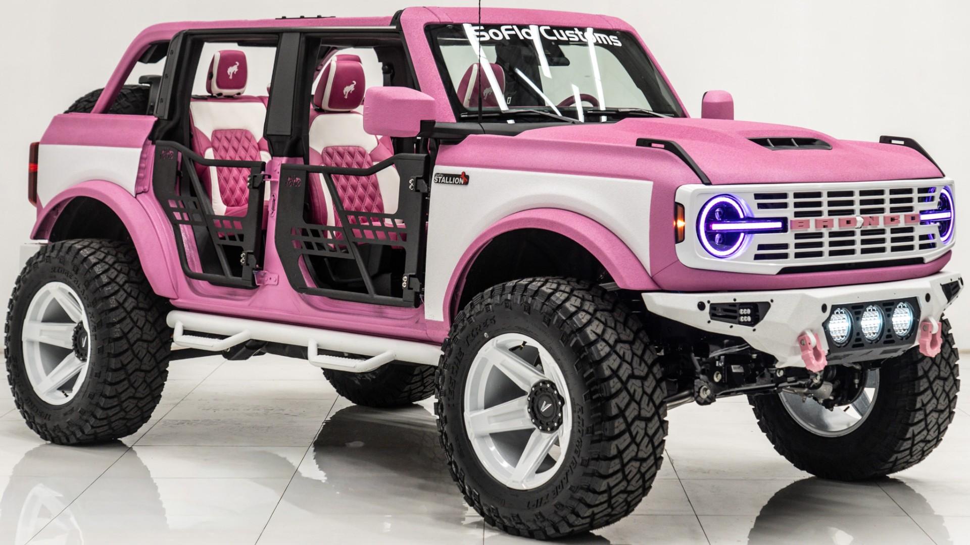 2025 FORD BRONCO in Pink, photo 2 of 55